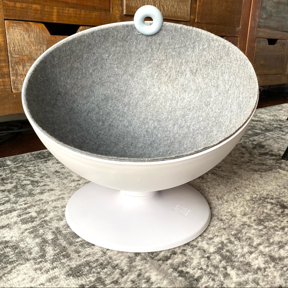 Elevated Cat Bowl Shaped Bed